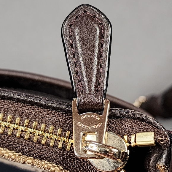 COACH Messenger Crossbody In Signature Jacquard - Picture 11 of 14